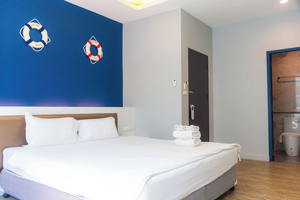 The Blue Pearl Kata Hotel 28/66