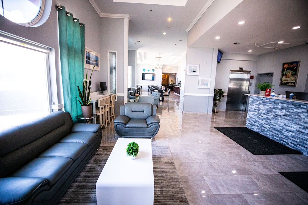 Morningglory Hotel Resort Suites 16/27