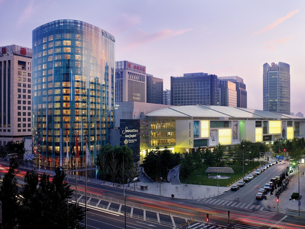 Ritz Carlton Financial Street 17/42