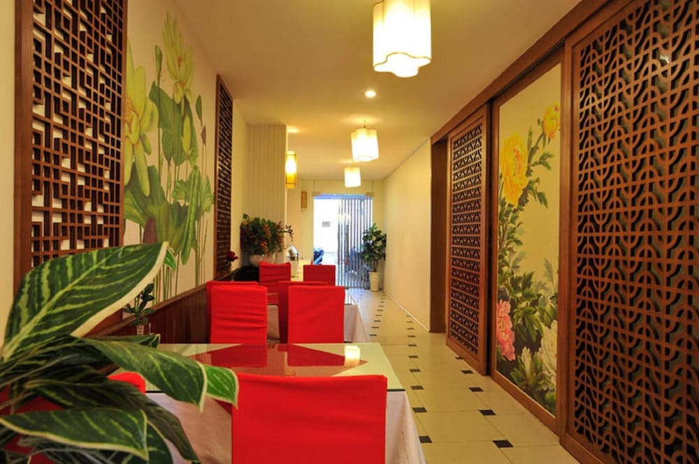 Wild Lotus Hotel 38/50
