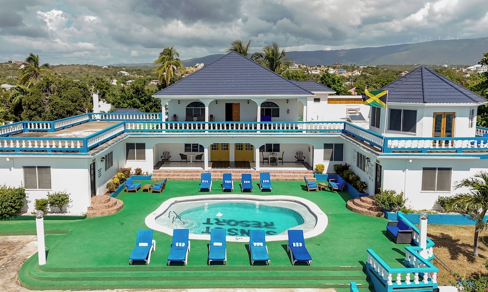 Sunset Resort 39/50