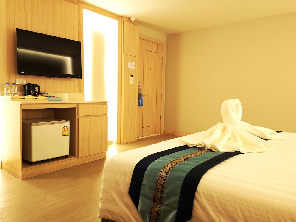 O2 Luxury Hotel 12/71