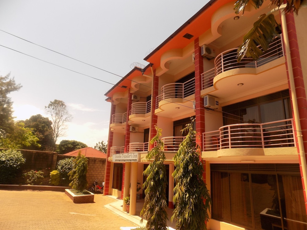 Entebbe Travelle'rs Inn 8/50