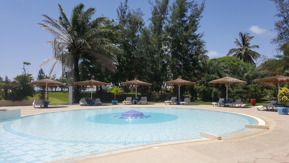 The Kairaba Beach Hotel 11/75