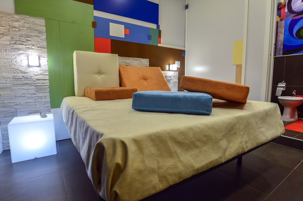 Nives Bed and Breakfast 5/29