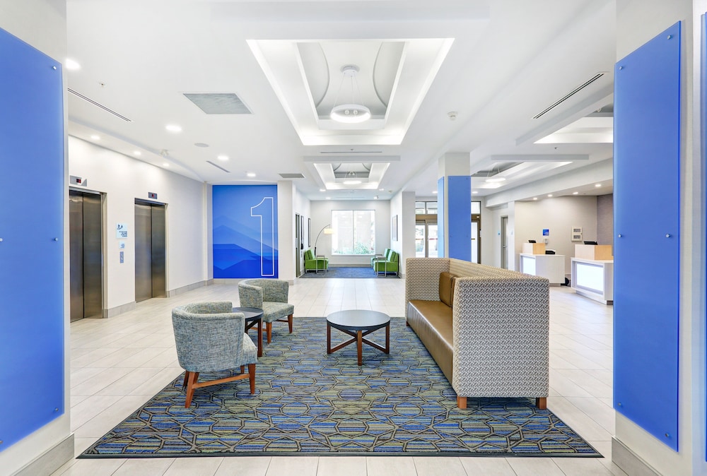 Holiday Inn Express Hotel Suites Woodstock South 47/67