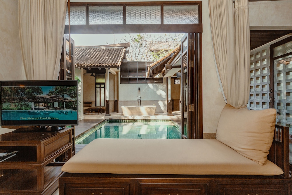 The Lamai Samui 54/77