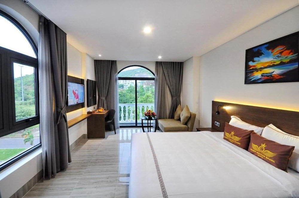 Crown Nguyen Hoang Hotel 13/58
