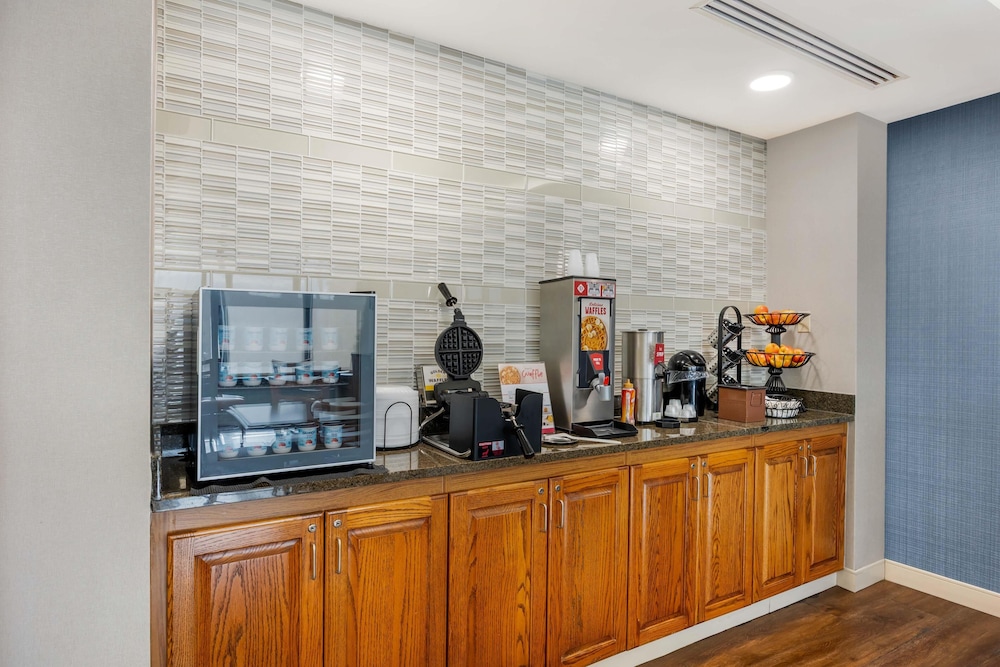 Pear Tree Inn Cape Girardeau West 13/50