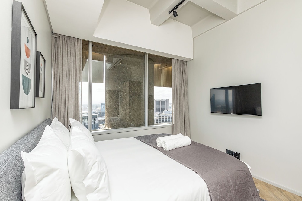 One Thibault Residence 14/48