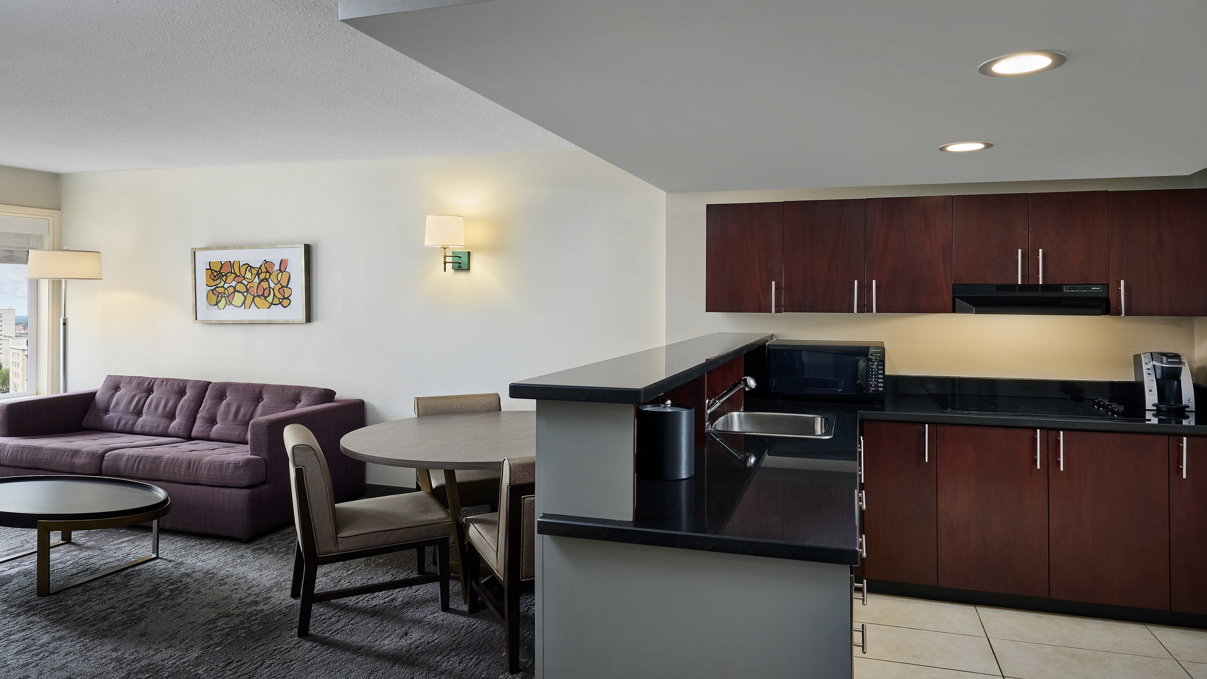Holiday Inn Ottawa Dwtn Parliament Hill 45/80