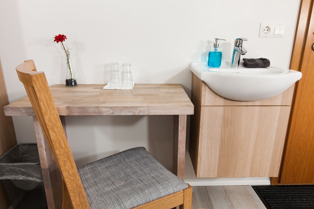 Kef Guesthouse 46/47