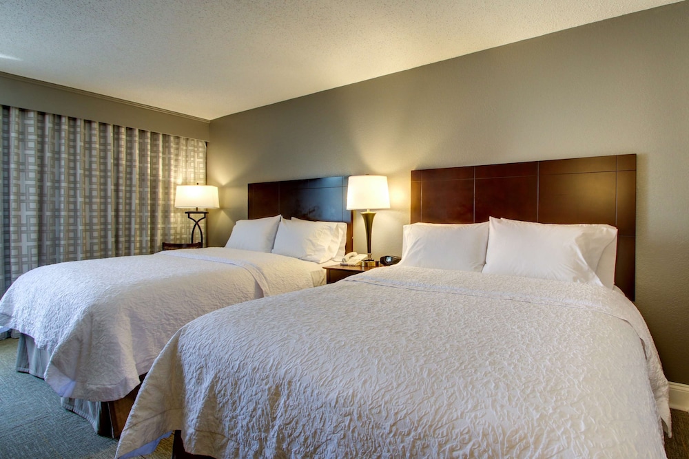 Hampton Inn Rolla 29/56