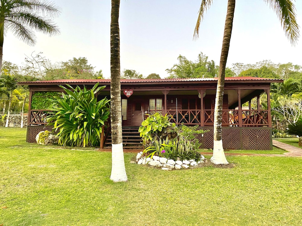 Coras Place Bacalar 58/64