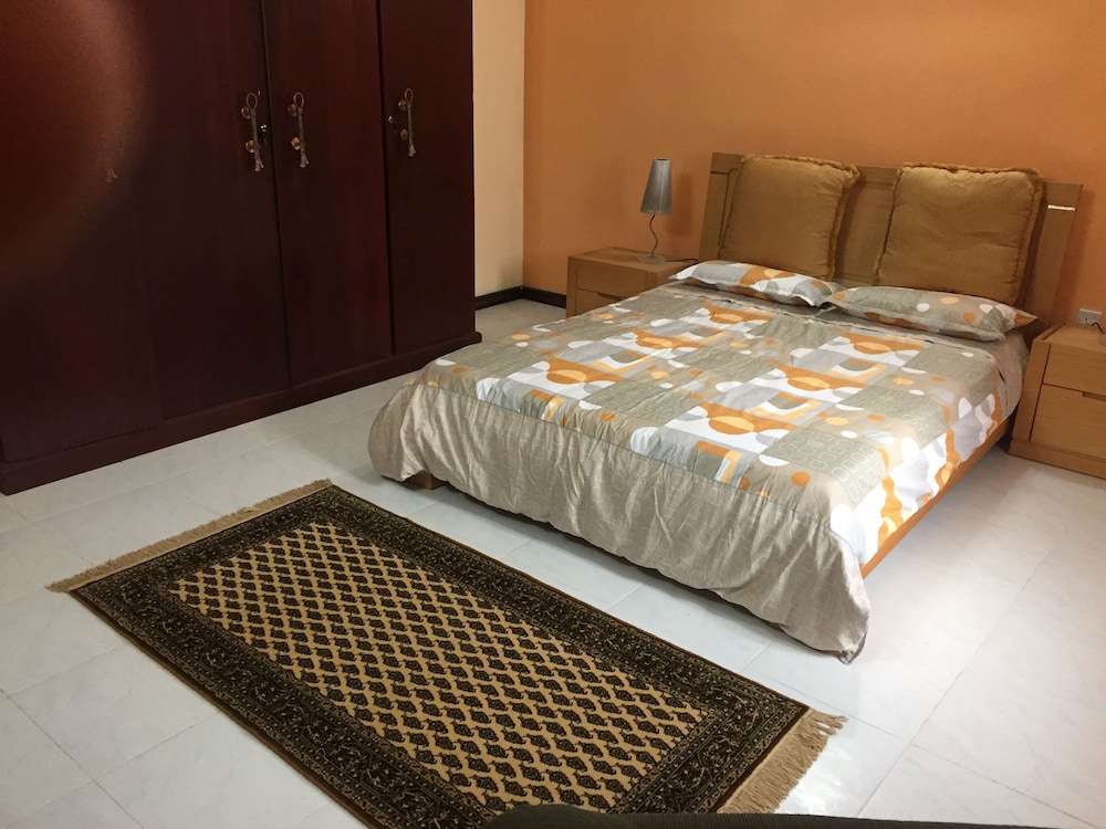 Resident View Homestay 11/33
