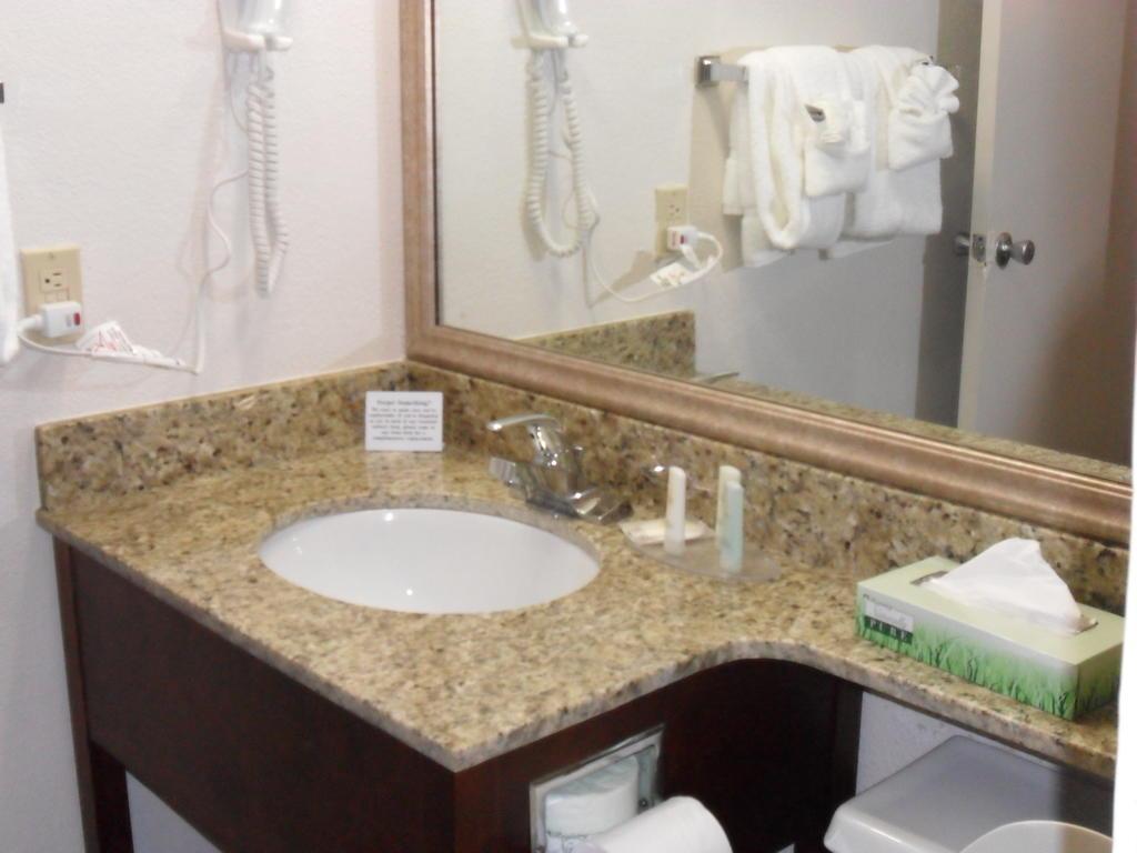 Holiday Inn Orlando North Winter Park by IHG 49/50