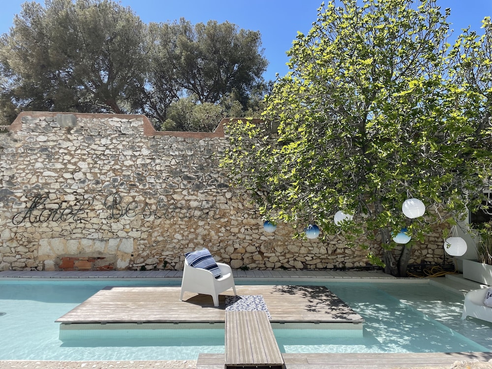 Hôtel De La Plage Mahogany 64/66