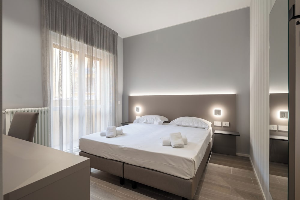 Hotel Excelsior 4/41