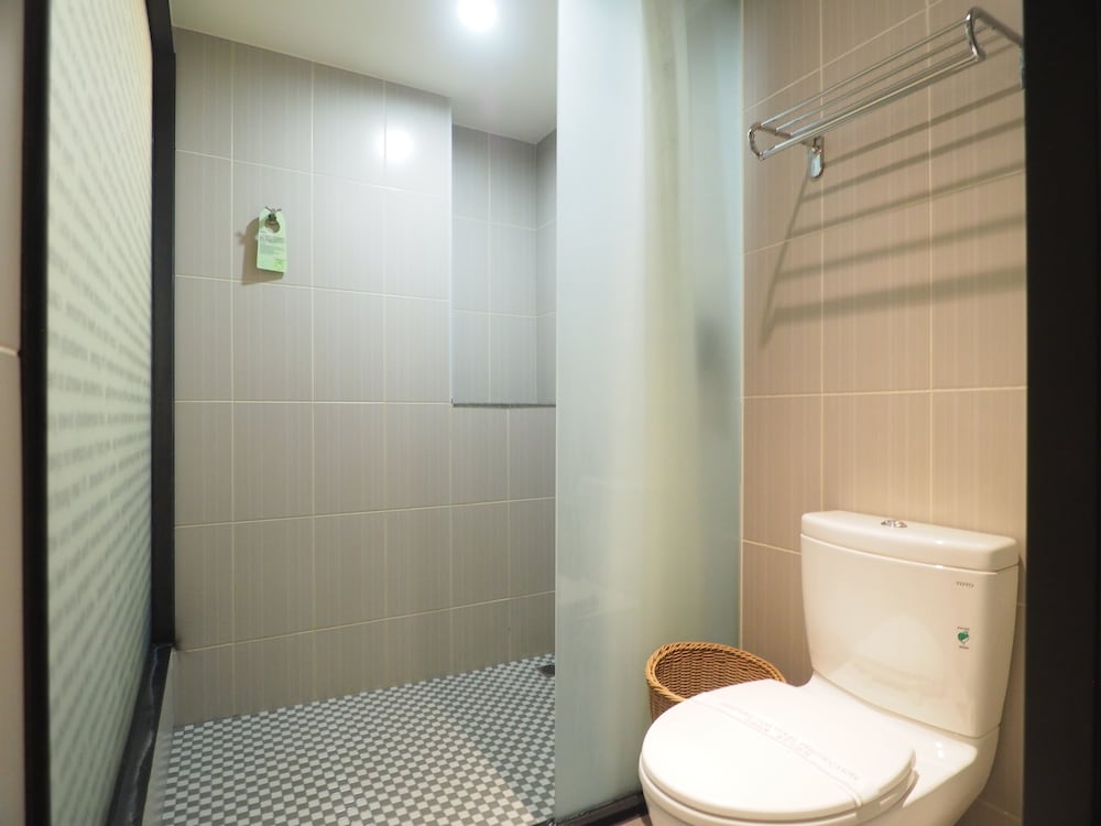 Stay Hotel Taichung Yizhong 33/34