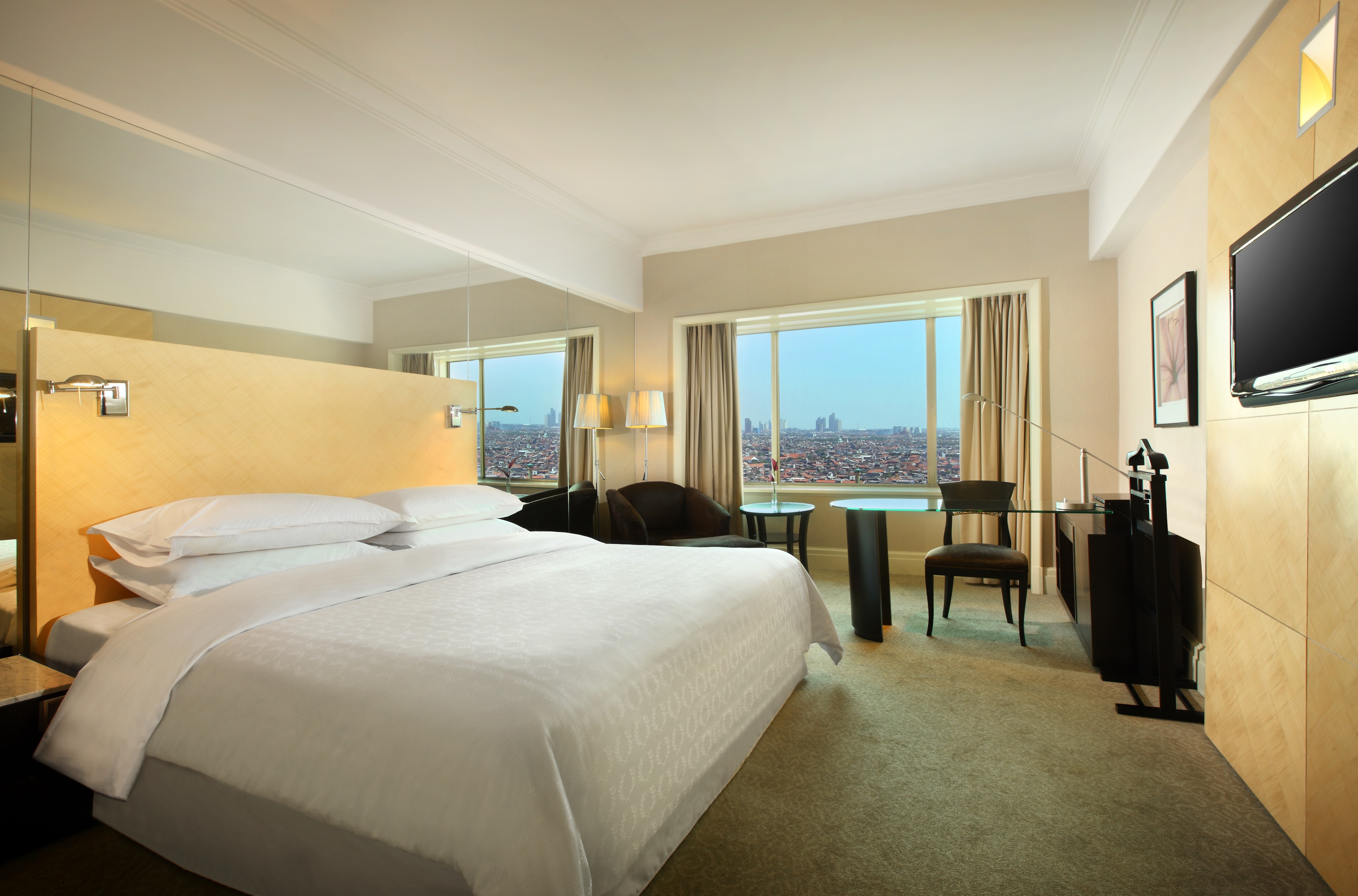 Club, Double Bed