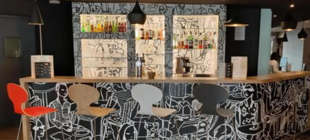 Ibis Arles 52/65