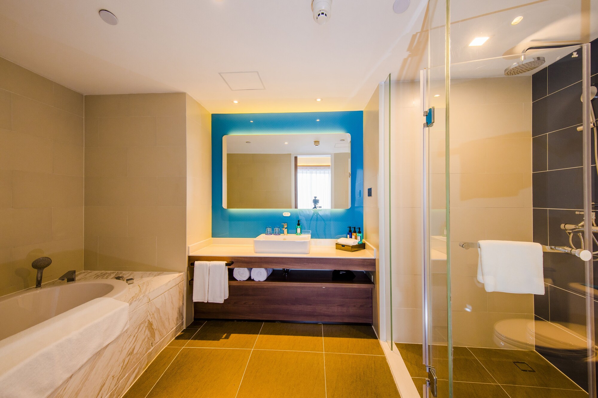 1 Bedroom, Suite, Single Bed, Holiday Inn Express Yinchuan Downtown 3/6