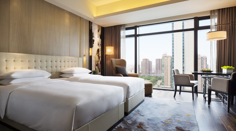 Grand Hyatt Shenyang 6/40