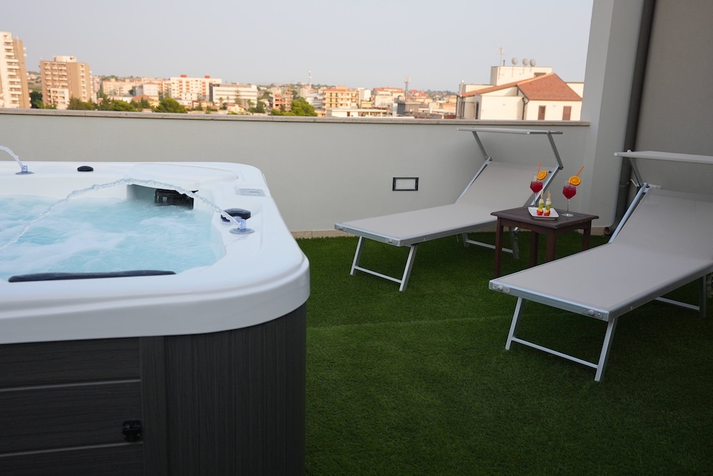 Torre Del Sud Hotel 40/66
