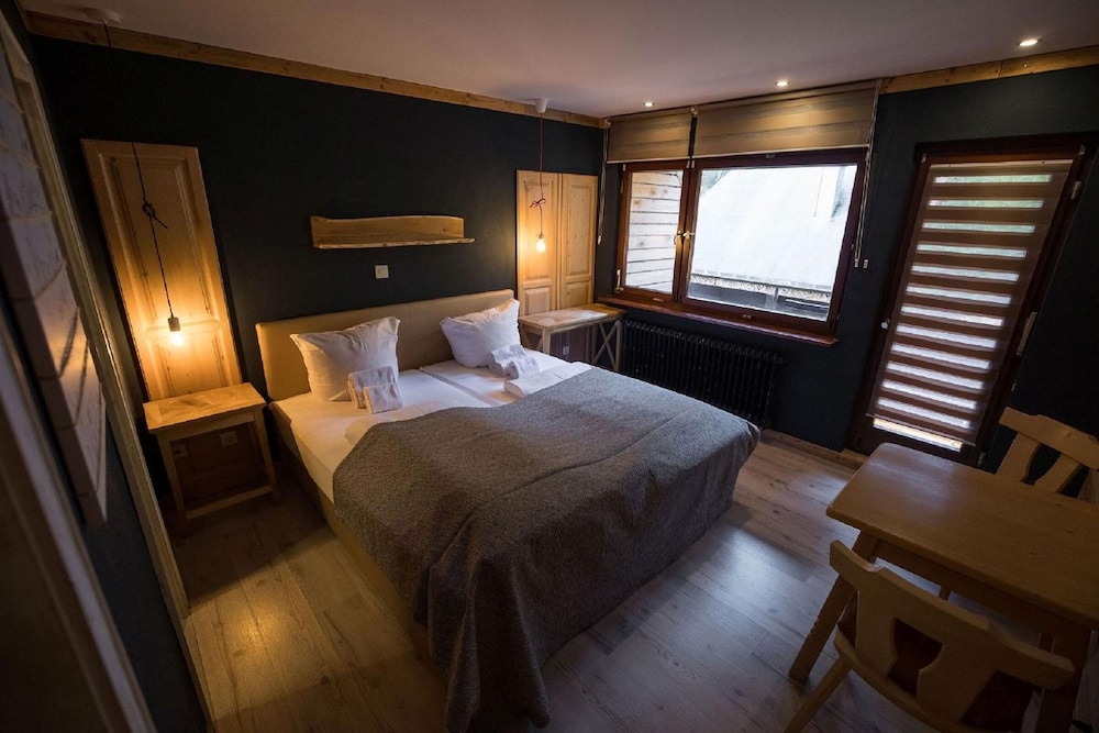 Krauter Chalet 8/48