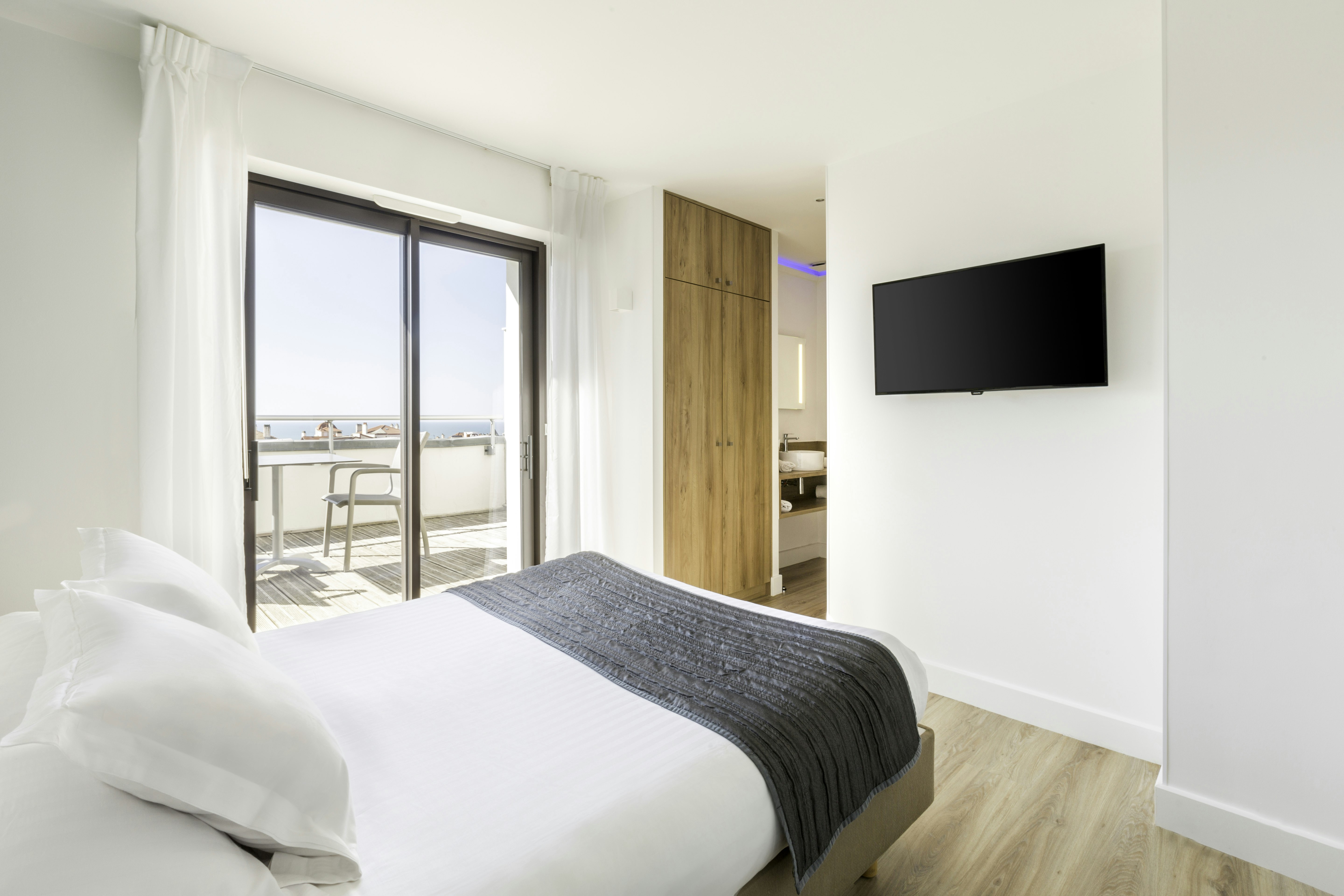 Hotel Kemaris 24/41