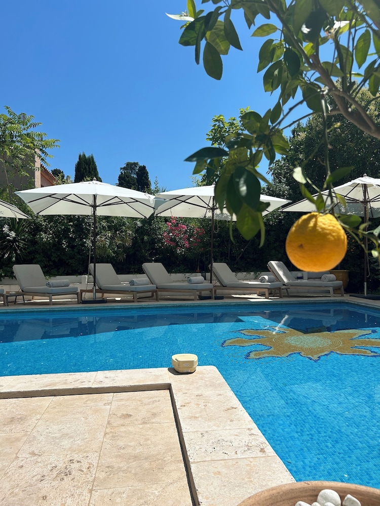 LE MAS DU SOLEIL HOTEL 36/46