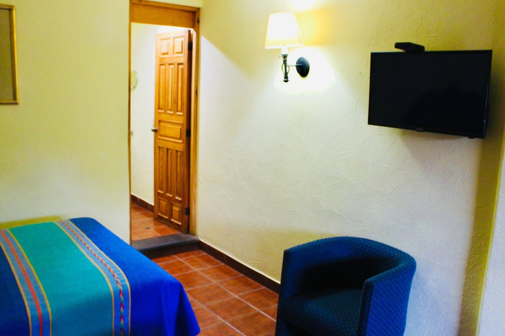 Hotel La Parroquia 35/82