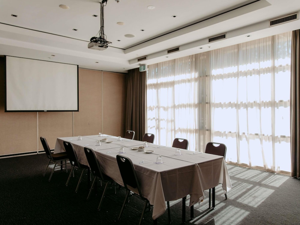 Mercure Sydney Parramatta 41/50
