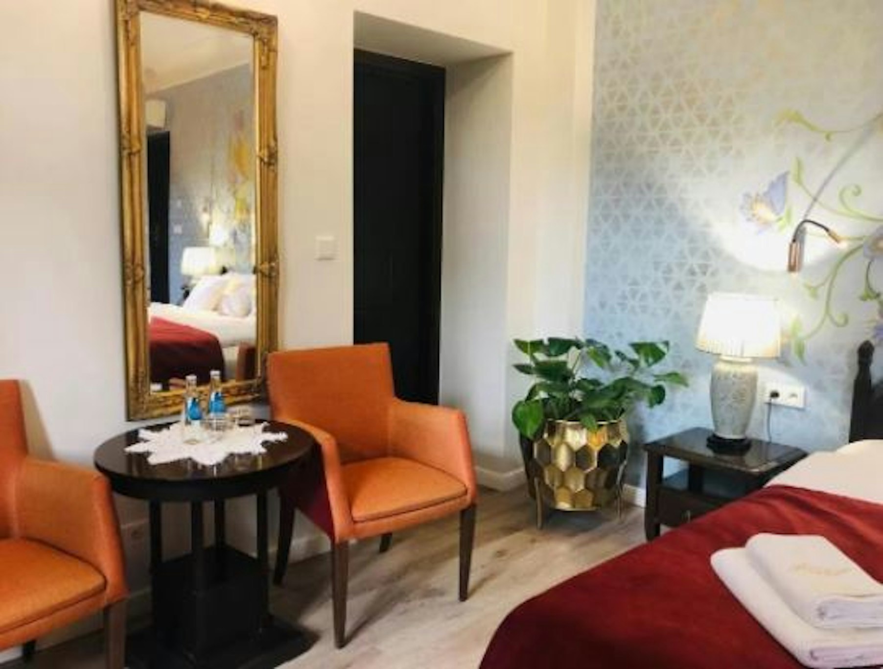 Ester Hotel 35/37