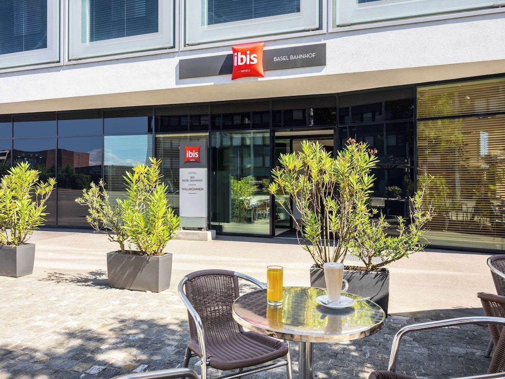 Ibis Basel Bahnhof 2/50