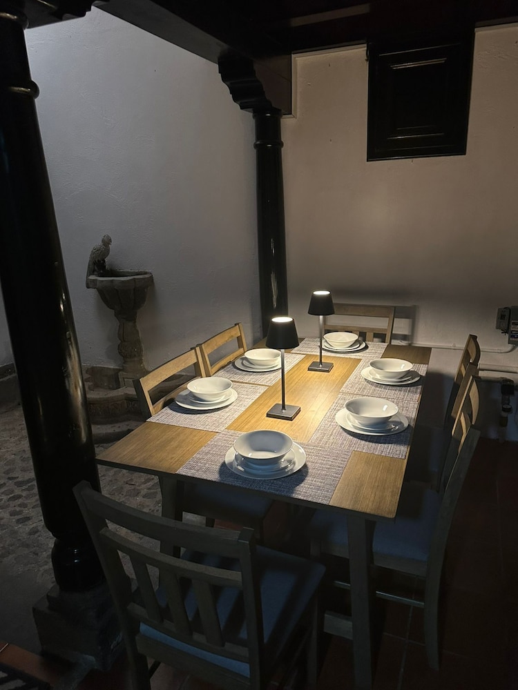 Hotel Casa Bella 59/70