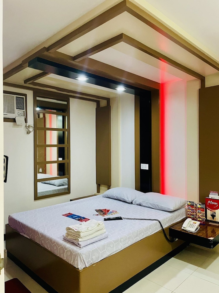 Hotel Sogo Dau Pampanga 12/33