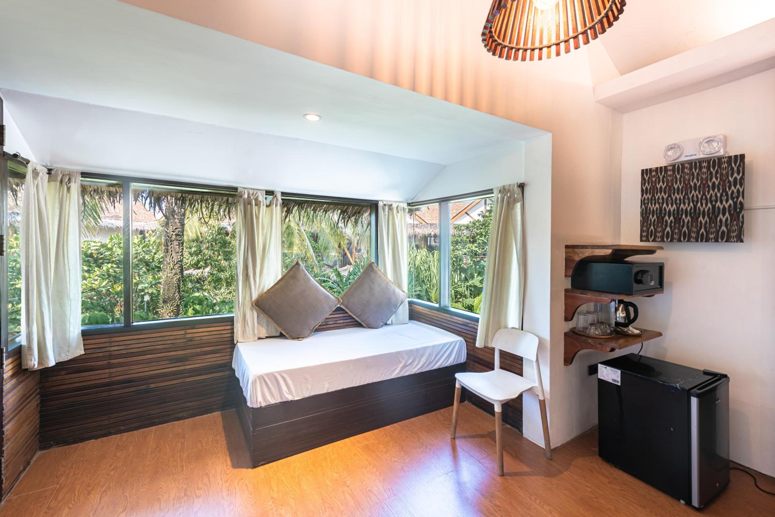 Garden Villa, Queen Bed, Sofa