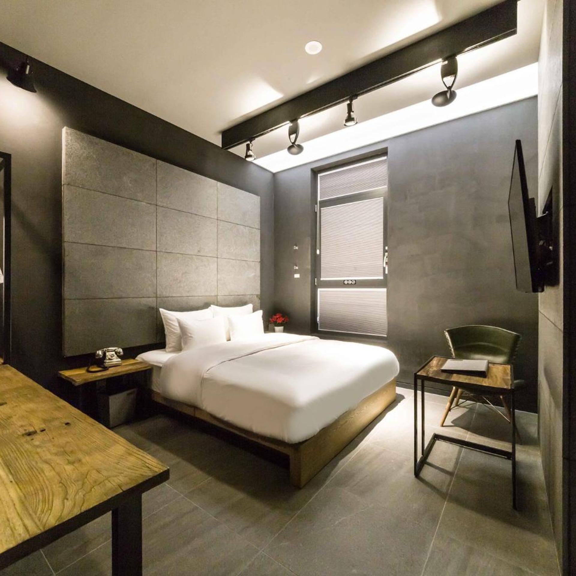 Hotel The Artist Dongseon 24/94