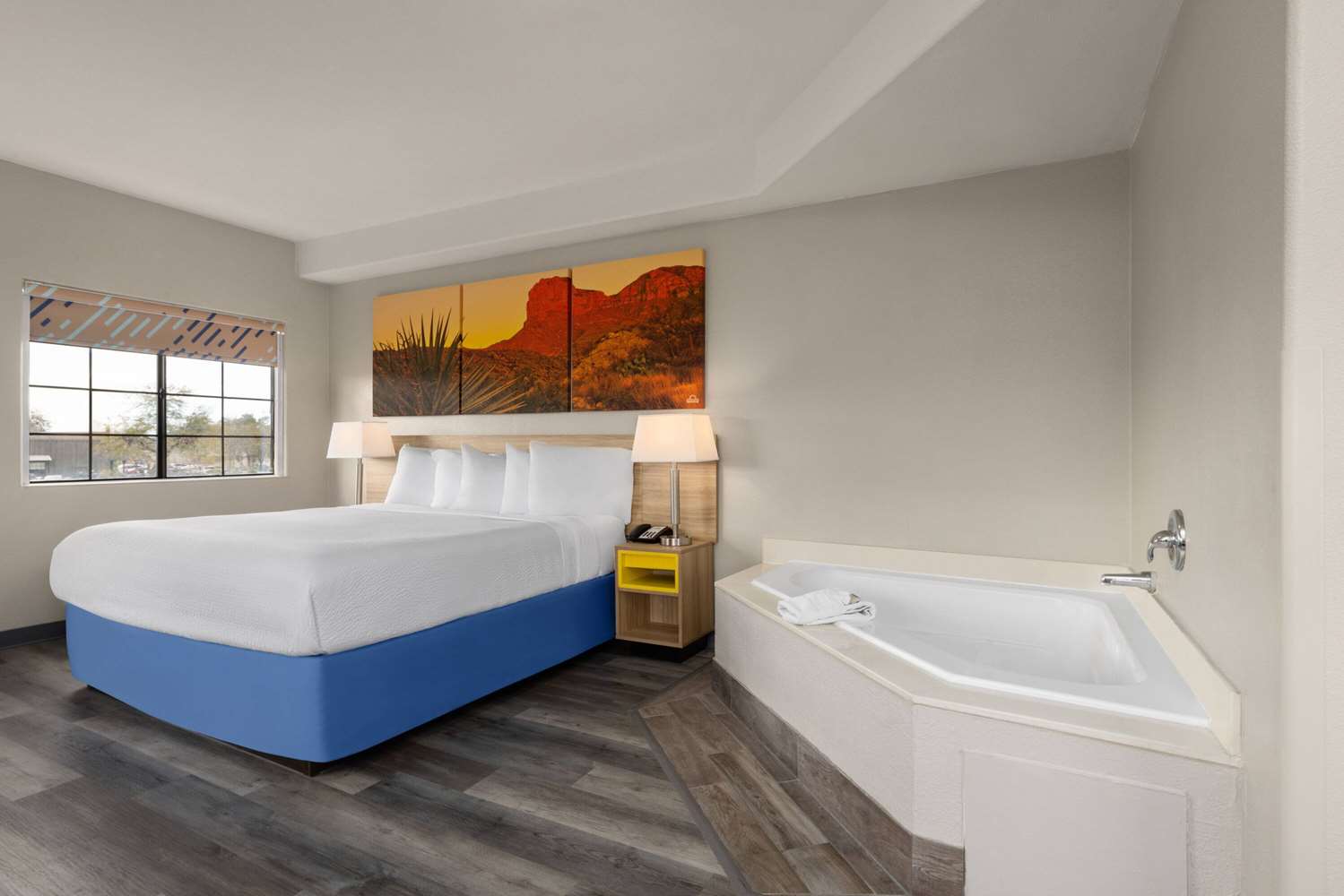 Days Inn & Suites by Wyndham Tucson/Marana 16/39