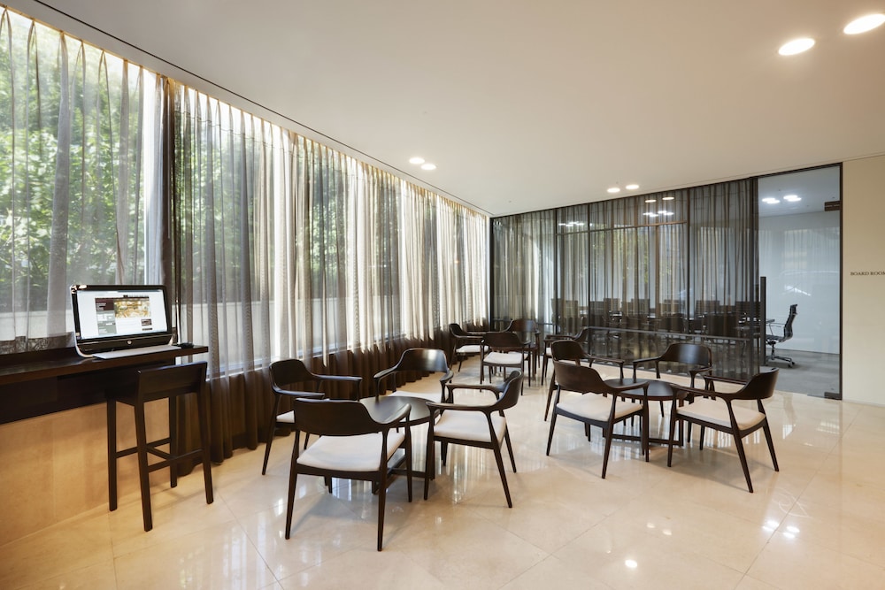 Orakai Insadong Suites 59/72