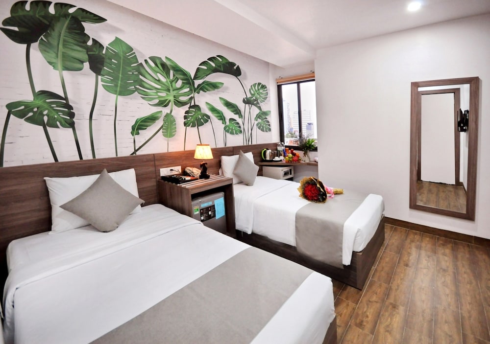 Mega Light Hotel 18/43