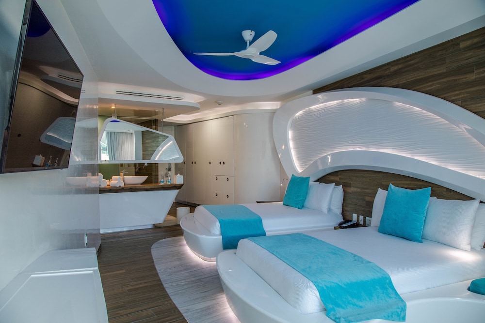 The Carmen Hotel Ocean Front By Kavia - Adults Only 12/73