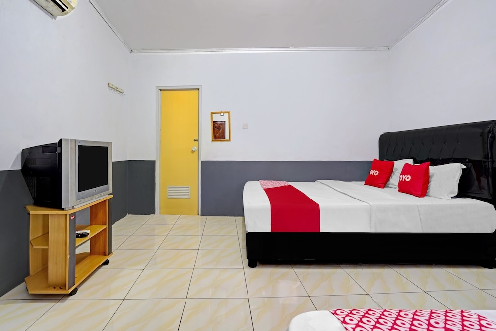 OYO 90405 Penginapan Sasti Kuningan 5/15