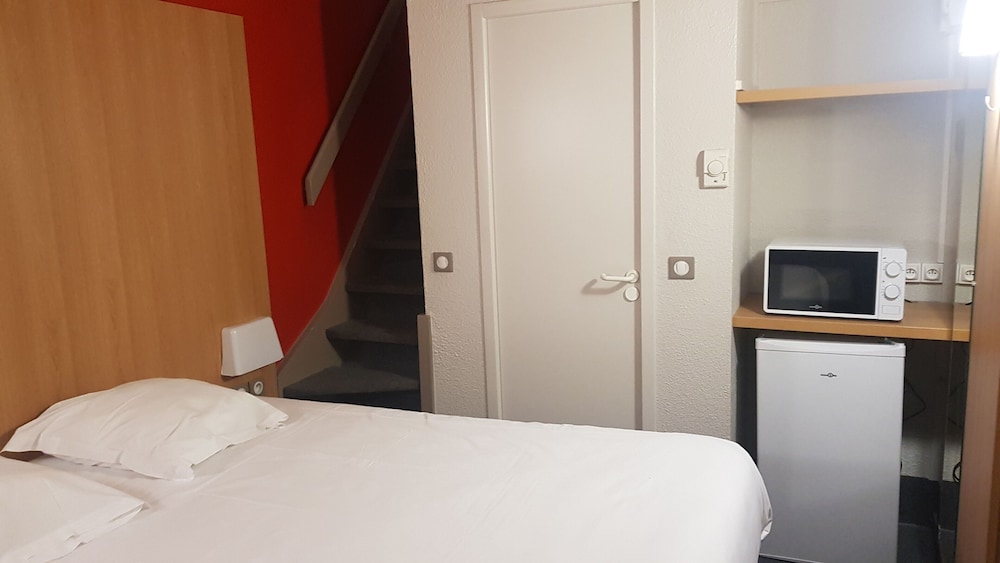 B B Hotel Poitiers 2 24/44
