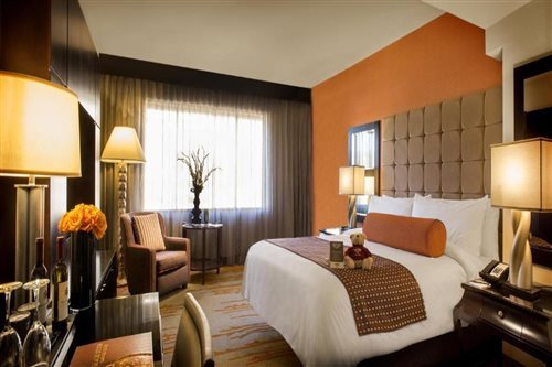 Room, Double or Twin Bed, Lake View