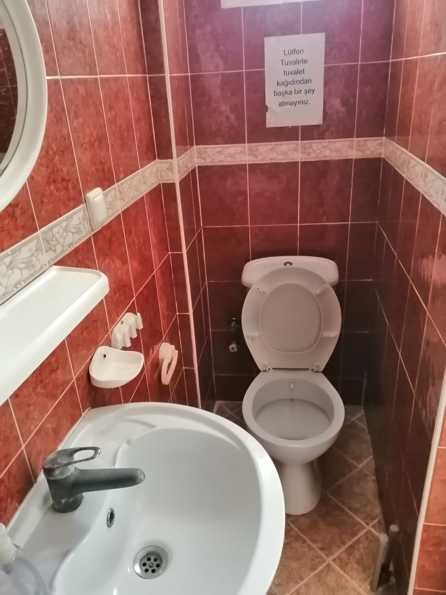 SUITE, APARTMENT