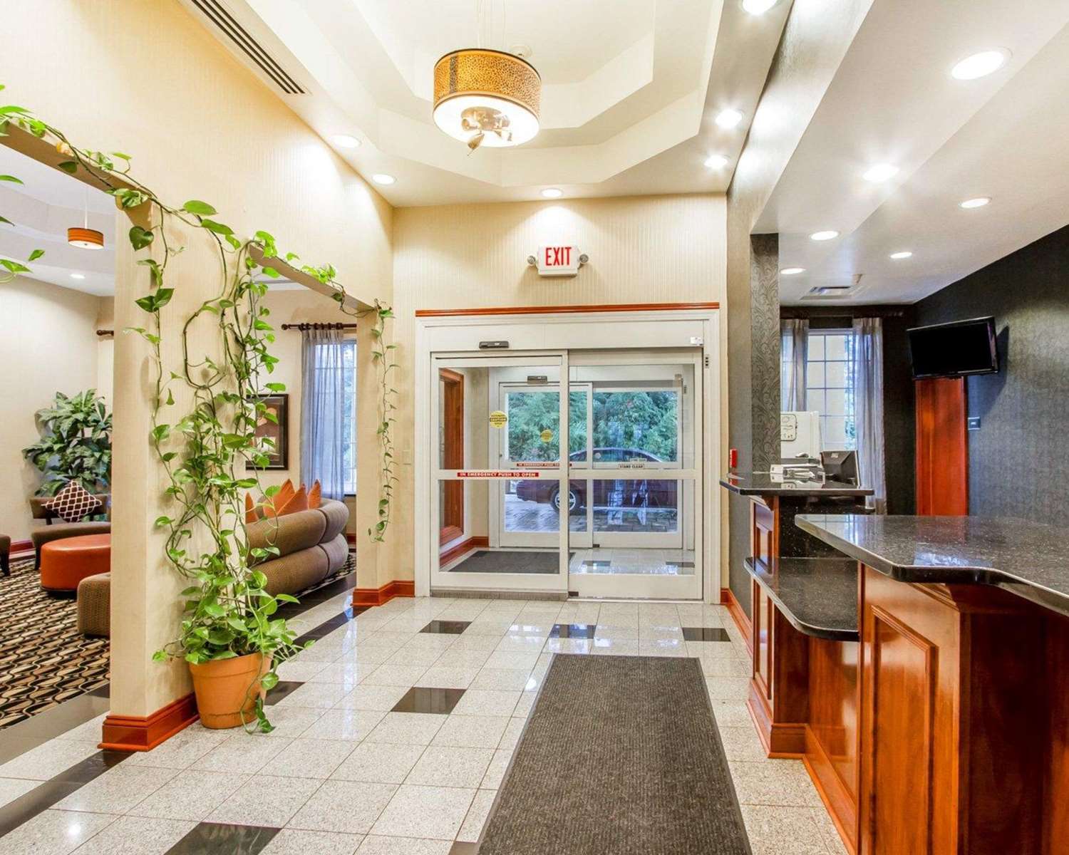 Quality Inn & Suites Greenville I-65 13/34