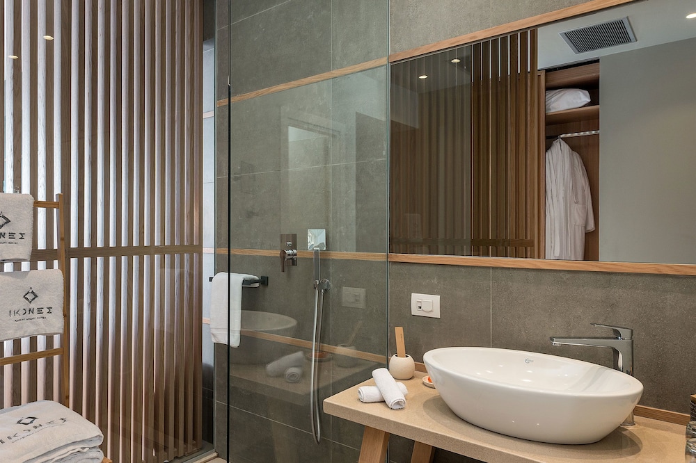 Ikones Seafront Luxury Suites - Adults Only 63/65