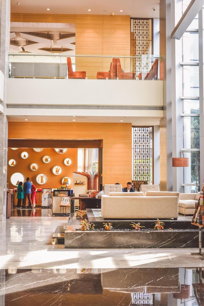 Hyatt Regency Ahmedabad 10/80
